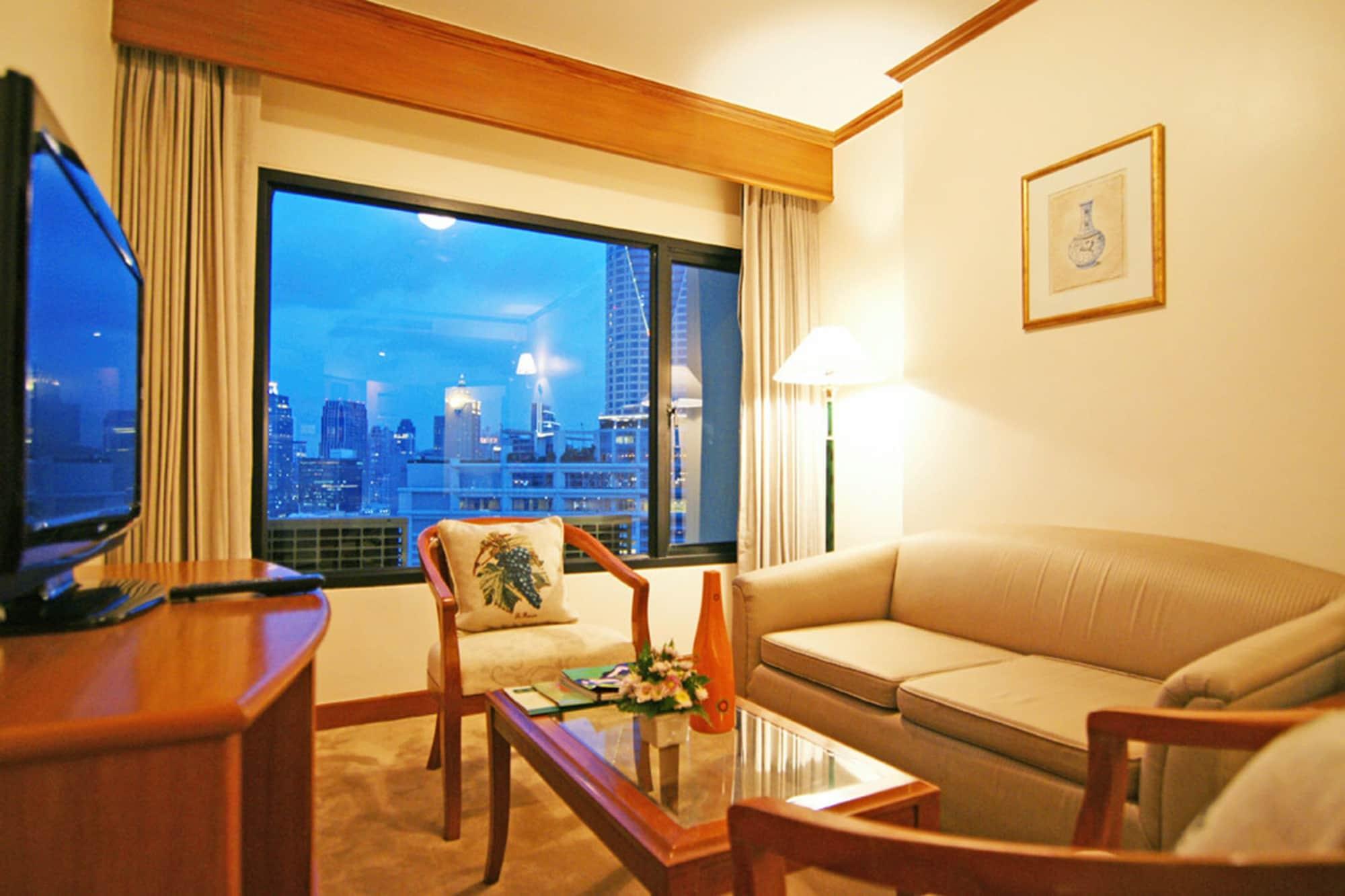 בנגקוק Grand Diamond Suites Hotel מראה חיצוני תמונה