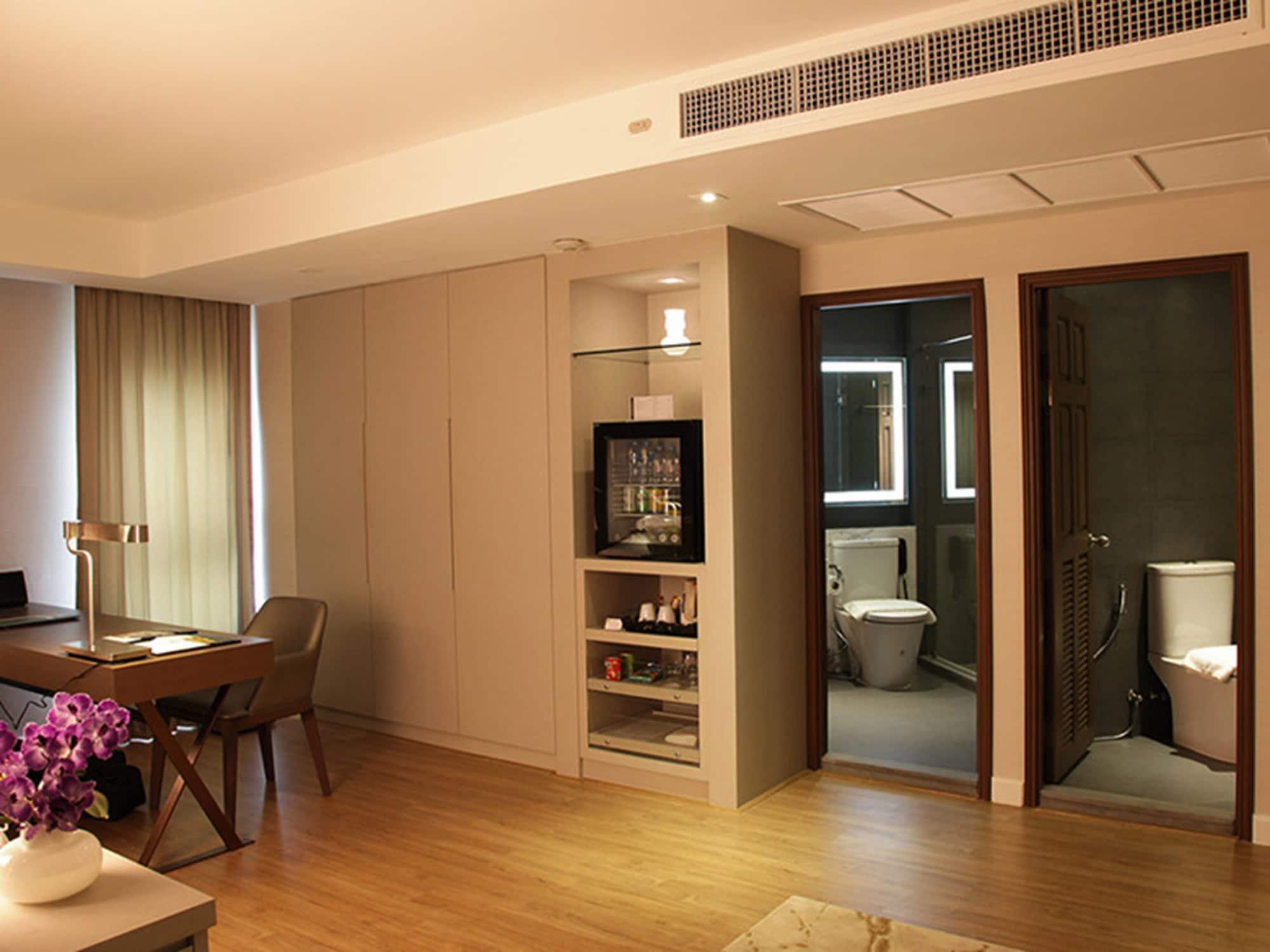 בנגקוק Grand Diamond Suites Hotel מראה חיצוני תמונה