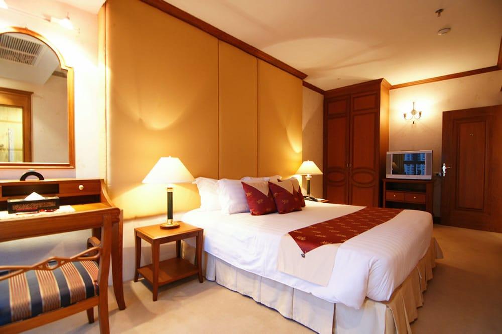 בנגקוק Grand Diamond Suites Hotel מראה חיצוני תמונה