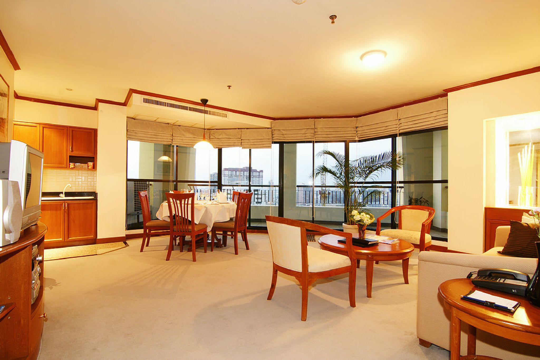 בנגקוק Grand Diamond Suites Hotel מראה חיצוני תמונה