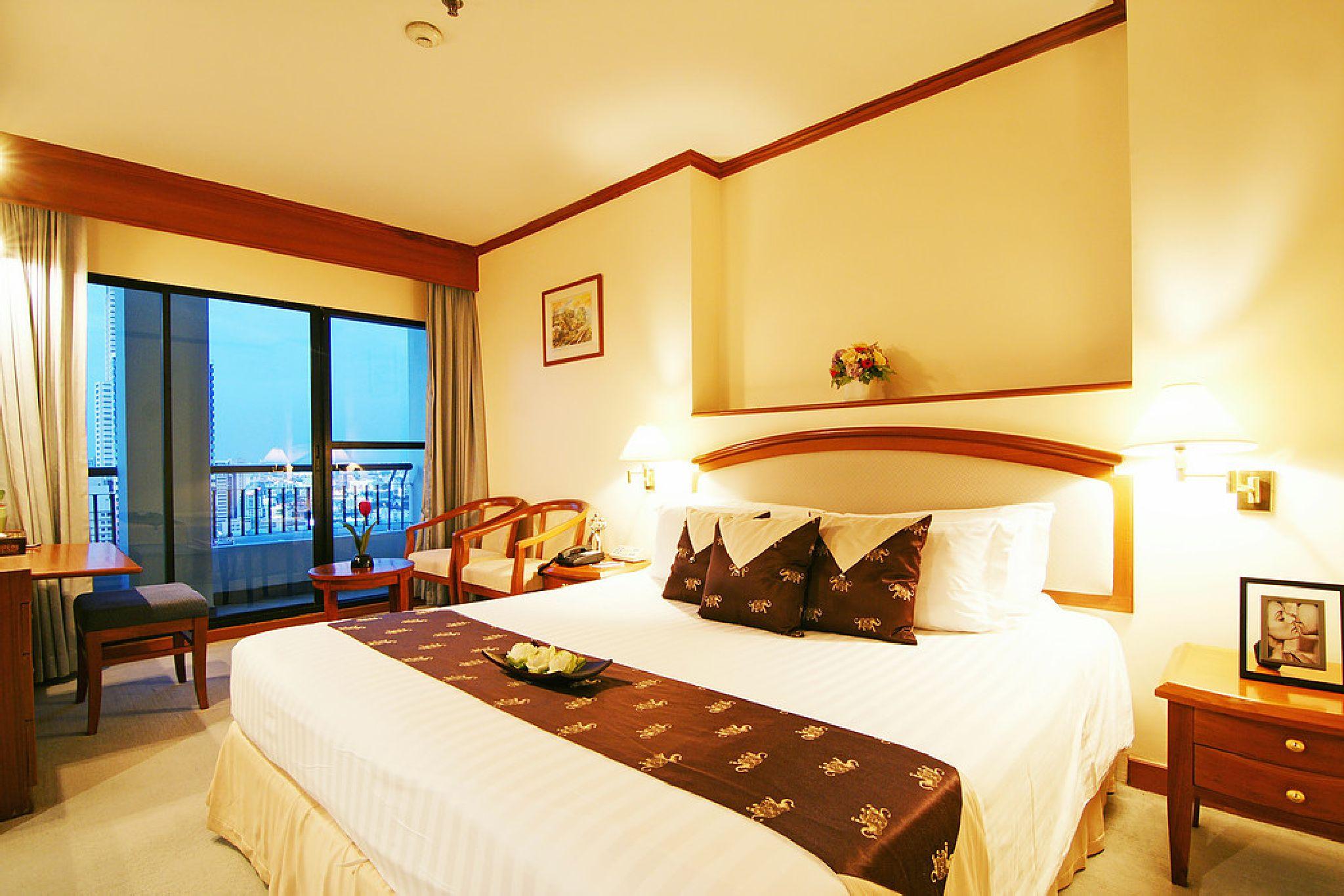 בנגקוק Grand Diamond Suites Hotel מראה חיצוני תמונה