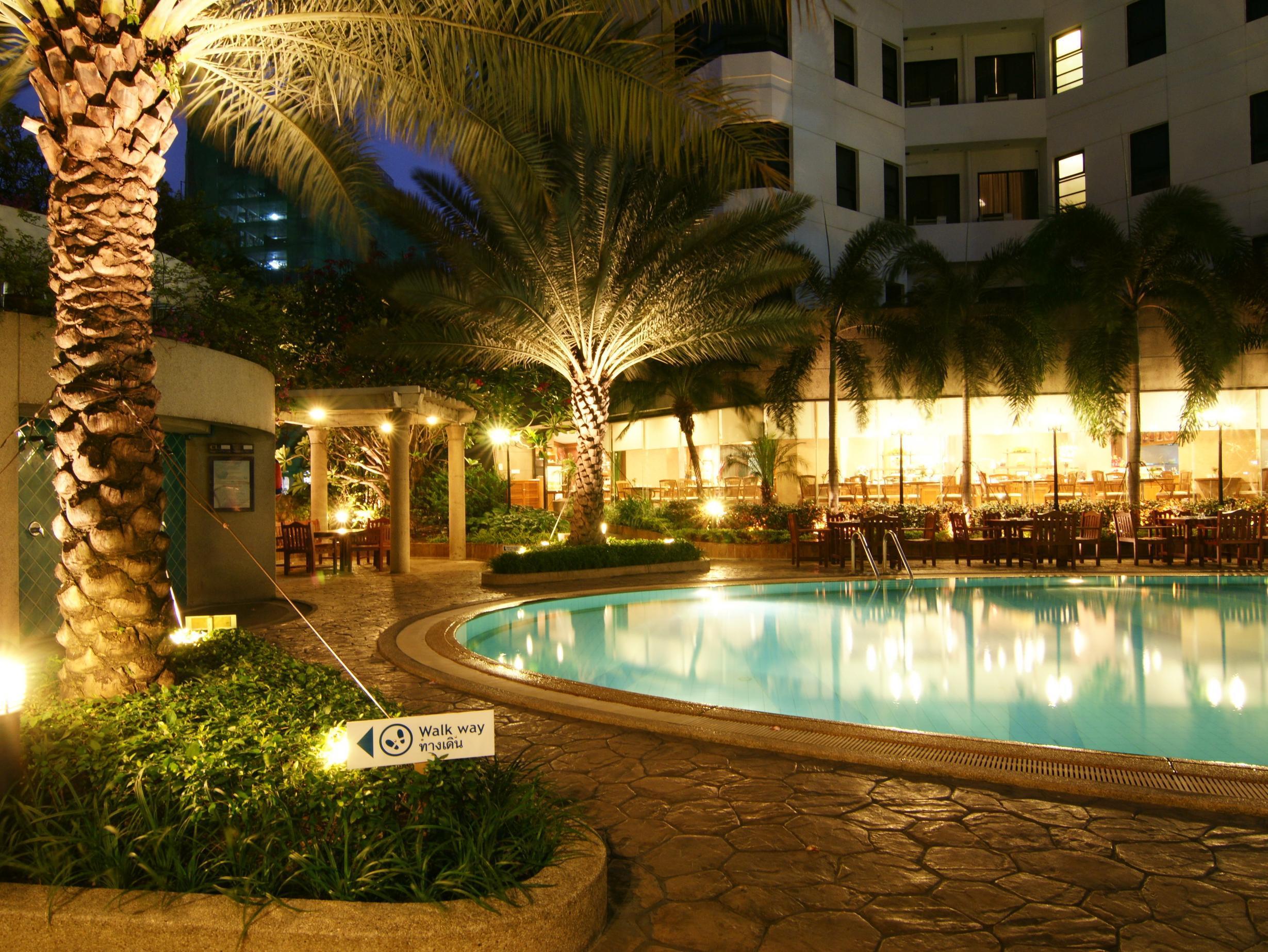 בנגקוק Grand Diamond Suites Hotel מראה חיצוני תמונה