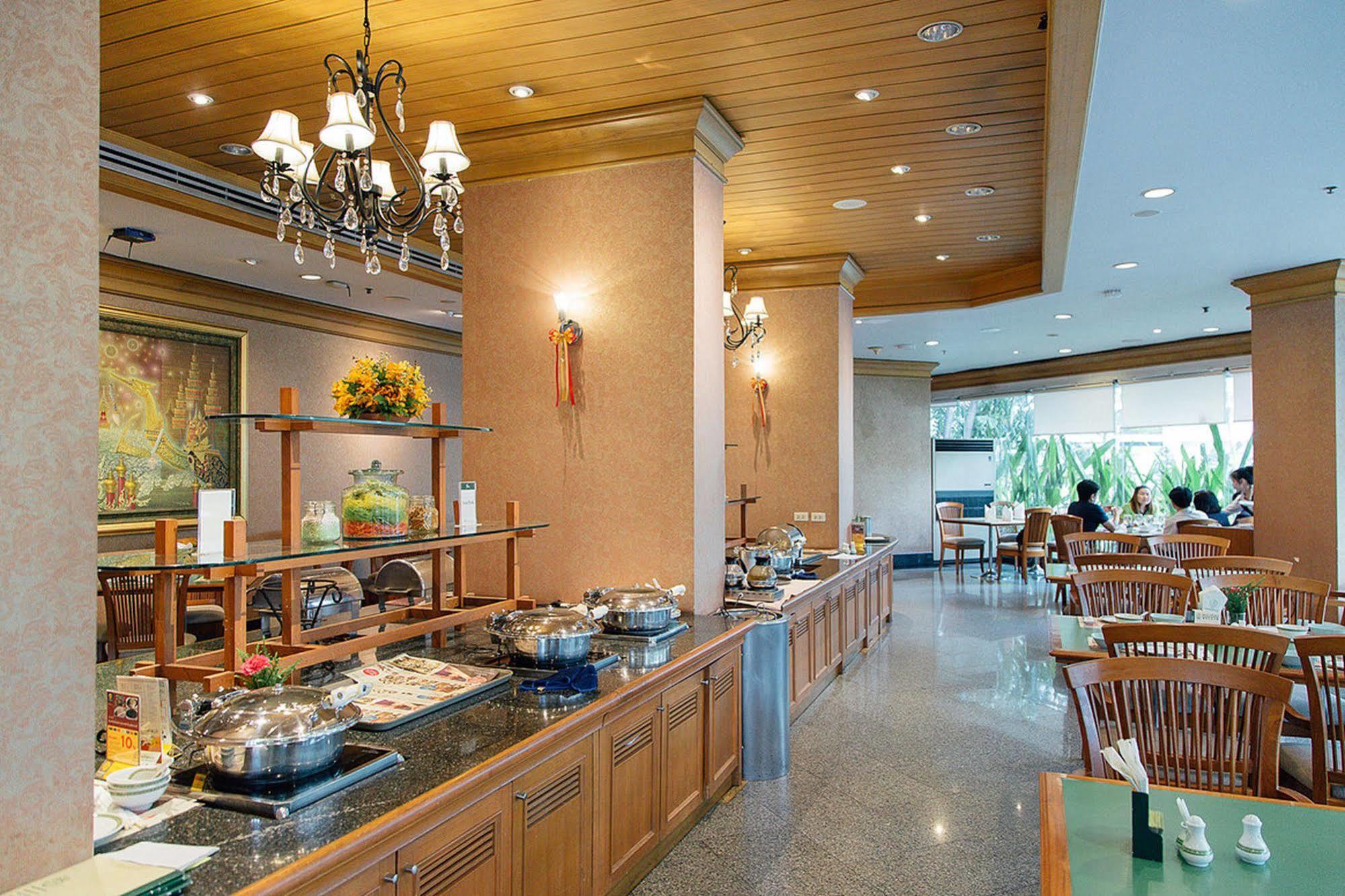בנגקוק Grand Diamond Suites Hotel מראה חיצוני תמונה