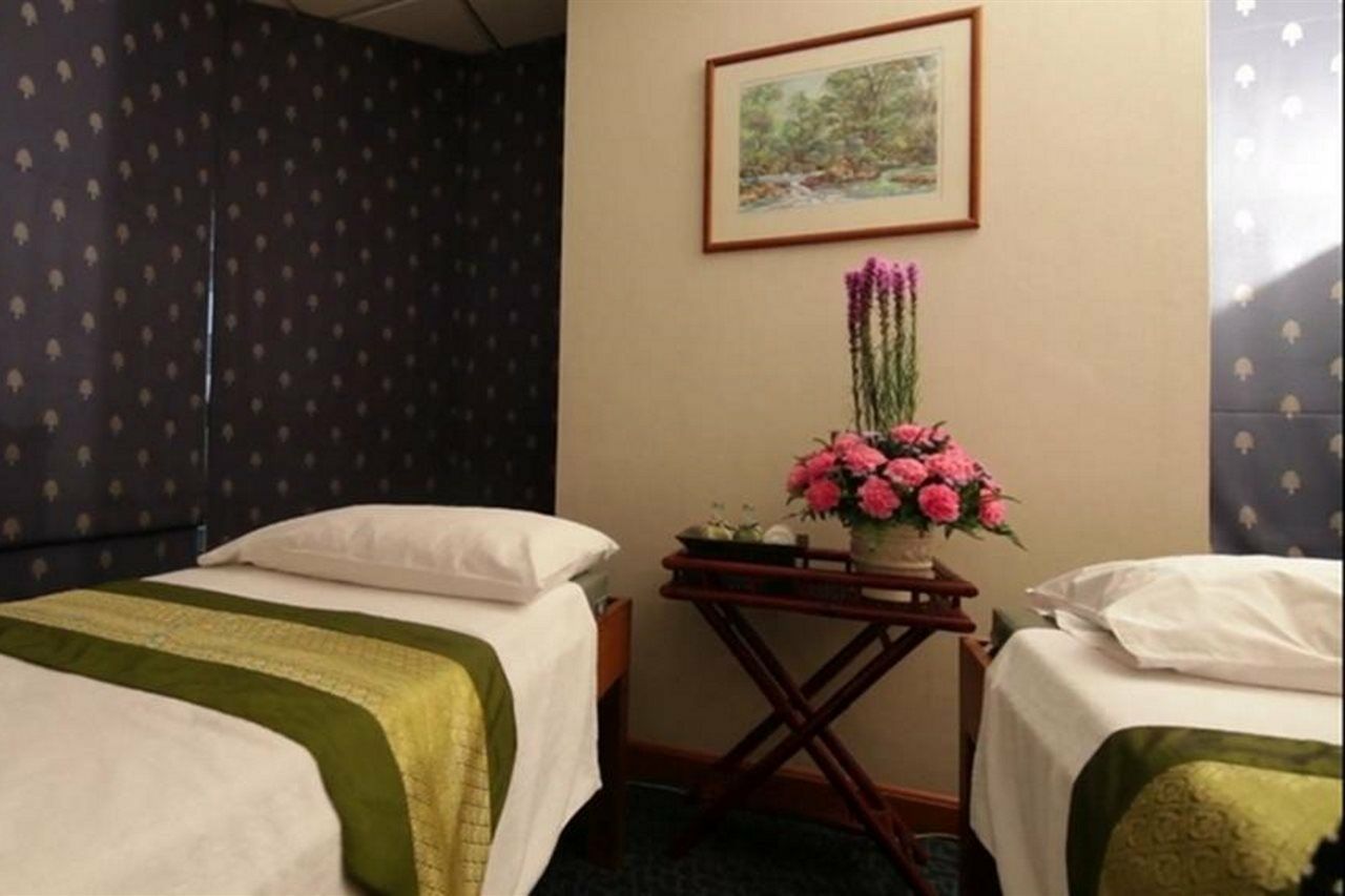 בנגקוק Grand Diamond Suites Hotel מראה חיצוני תמונה